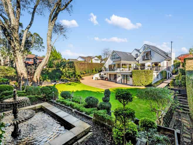 9 Wynsfield Garden, Saint Heliers