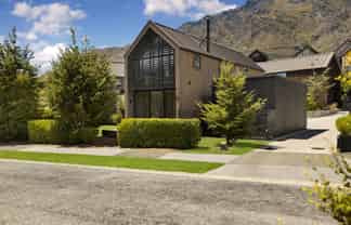 27a Falconer Rise, Jacks Point