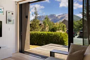 27a Falconer Rise, Jacks Point