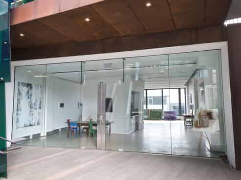 Cost effective K- Road retail!