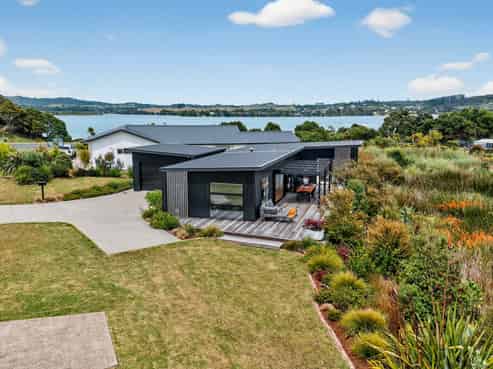 131 Estuary Drive, Mangawhai Heads