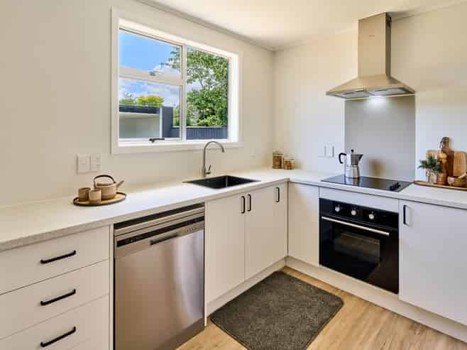 8 Orewa Grove, Wainuiomata