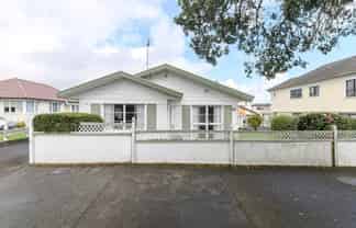 1/389 Blockhouse Bay Road, Blockhouse Bay