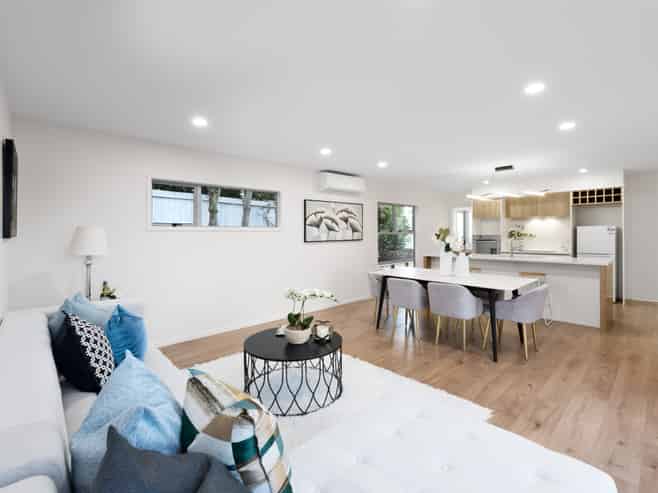 8 Roy Maloney Drive, Henderson