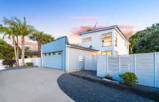 8 Roy Maloney Drive, Henderson