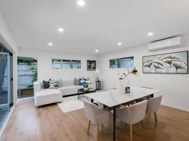 8 Roy Maloney Drive, Henderson