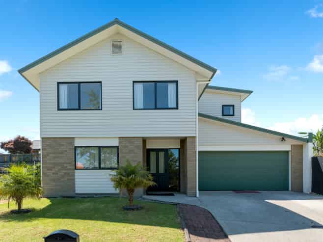 16 Pyramid Place, Glen Eden