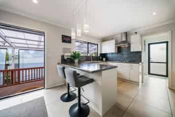 121 Godley Road, Green Bay