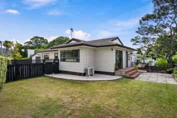 121 Godley Road, Green Bay