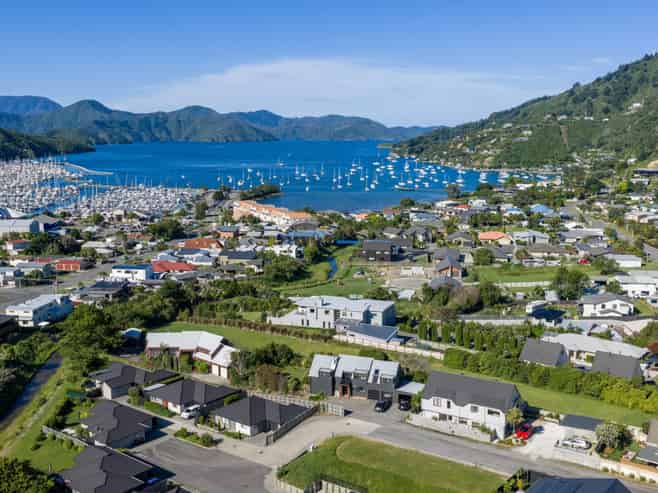 7 Wilkes Way, Picton