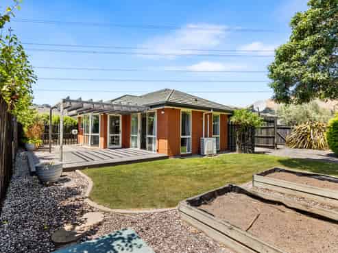 30 Scruttons Road, Hillsborough