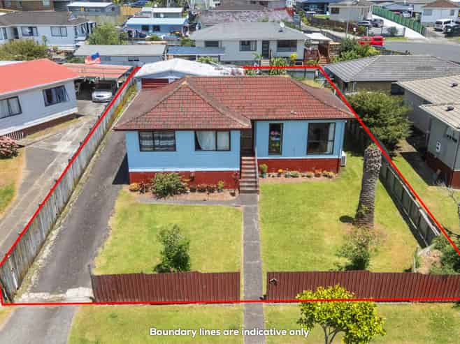 24 Sidey Avenue, Clover Park
