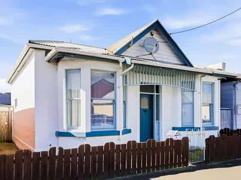 1  Osmond Street, SOUTH DUNEDIN