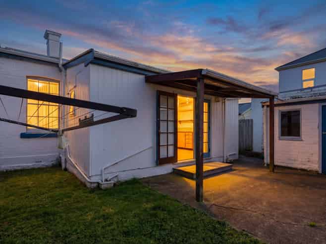 1  Osmond Street, SOUTH DUNEDIN