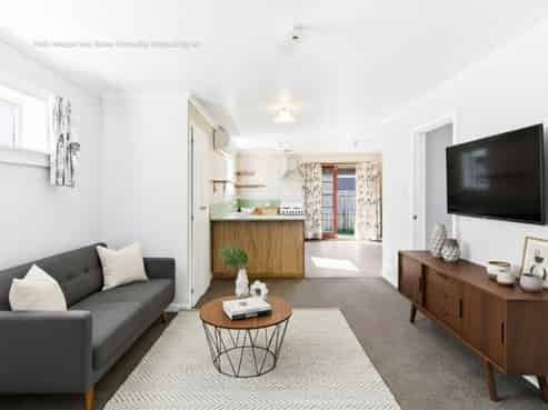 1  Osmond Street, SOUTH DUNEDIN