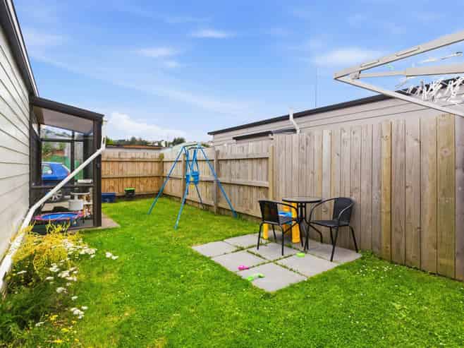 13C  Burns Street, SOUTH DUNEDIN