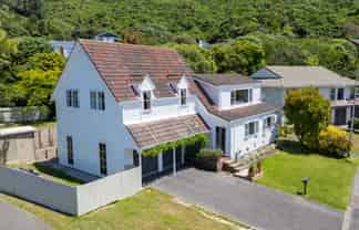 2 Newnham Court, Tawa