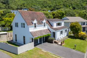 2 Newnham Court, Tawa