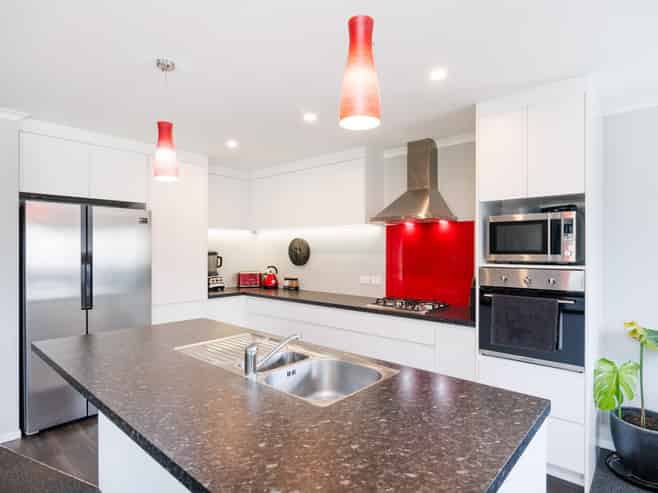 23 Sandown Avenue, Himatangi Beach