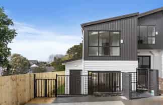 8E Tahinga Street, Northcote