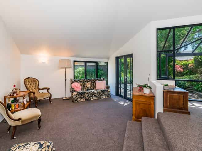 11 Walnut Grove, Waikanae