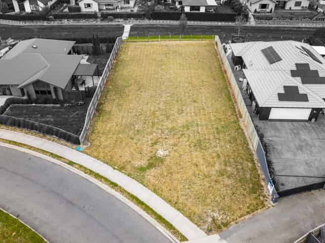 16 Deans Place, Amberley