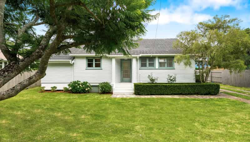 64 McCullough Avenue, Three Kings