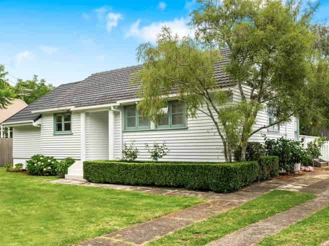 64 McCullough Avenue, Three Kings