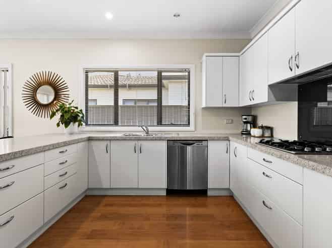 23 Pacific Avenue, Poraiti