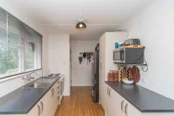 5 Tekapo Street, Glenwood