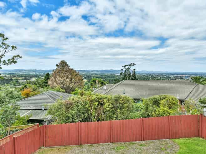 223 Hill Road, The Gardens