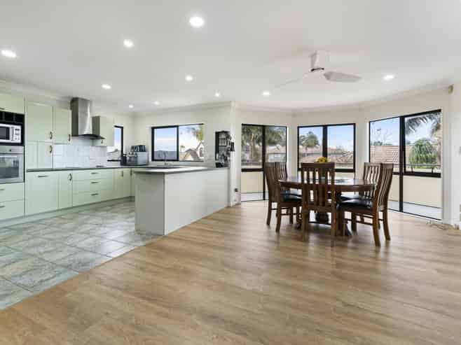 223 Hill Road, The Gardens