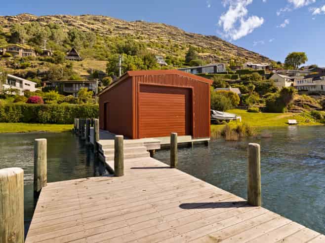  24 Willow Place and 117 Peninsula Road, Kelvin Heights