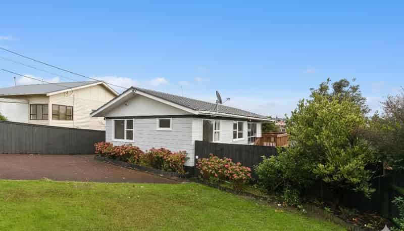 73 Rosier Road, Glen Eden