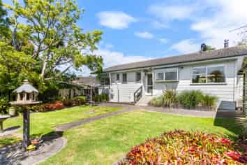 30 Vina Place, Massey