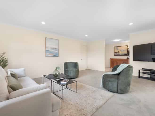 27 Roy Maloney Drive, Henderson