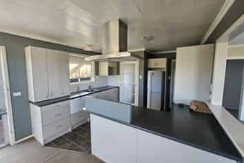 99 Awanui Street, Merrilands