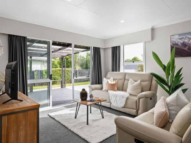 8 Smart Place, Fairview Downs