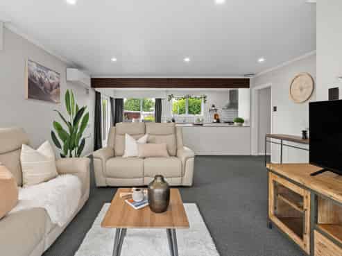 8 Smart Place, Fairview Downs