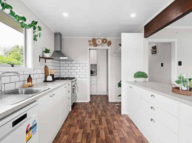 8 Smart Place, Fairview Downs