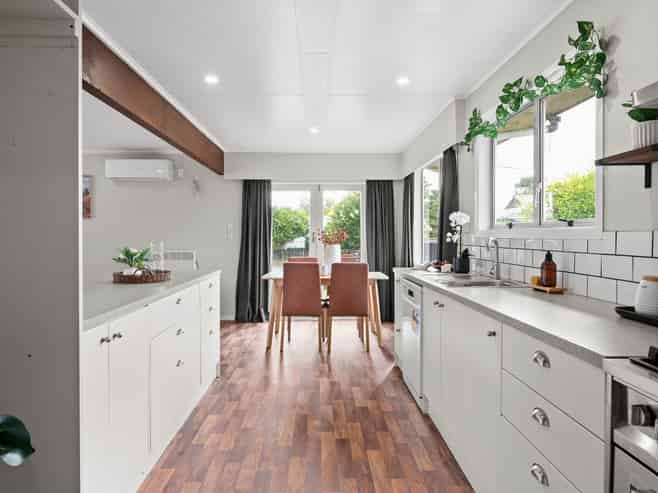 8 Smart Place, Fairview Downs