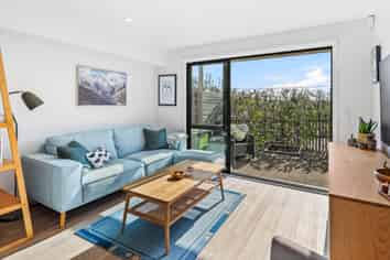 8/35 Garadice Road, Rothesay Bay