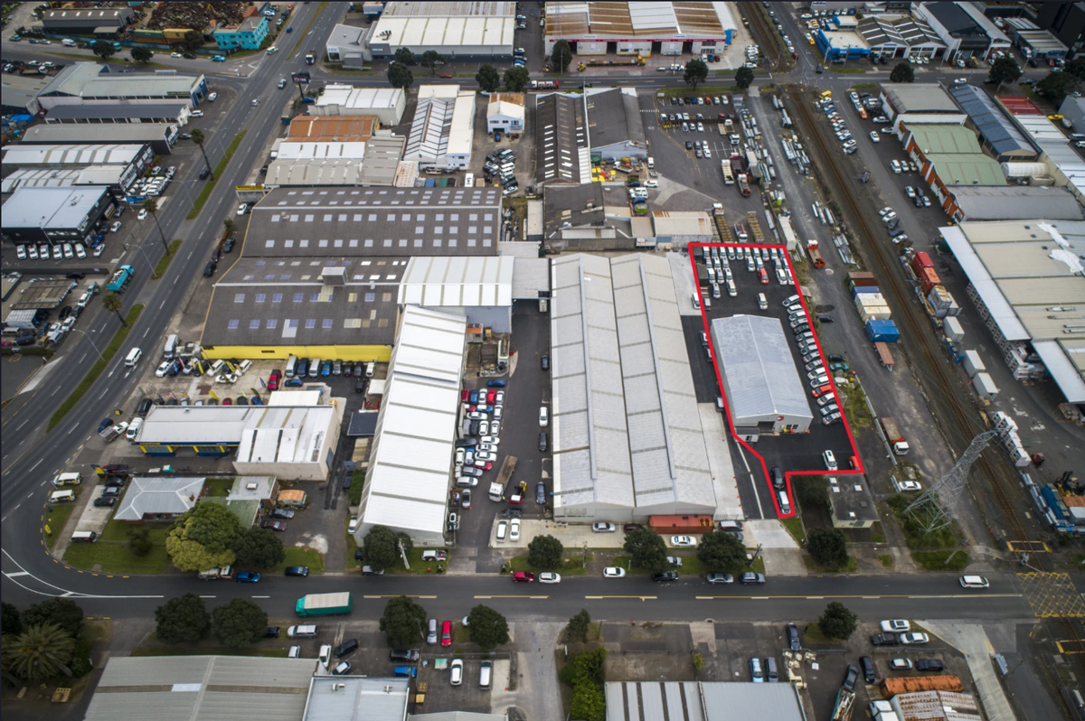 Easy Access Warehouse w/ Yard, Onehunga - 510sqm
