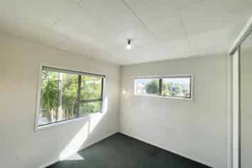 67 Browns Bay Rd, Browns Bay