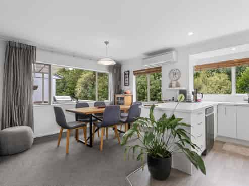 75 Grantston Drive, Pyes Pa