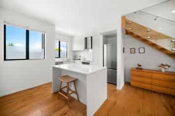 29/82 East Coast Road, Milford