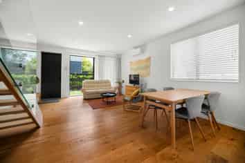 29/82 East Coast Road, Milford