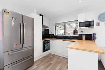 2/3 Seaward Place, Wattle Downs