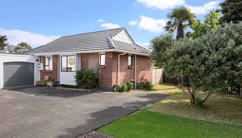 2/3 Seaward Place, Wattle Downs