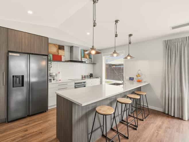 17 Goodwin Crescent, Pyes Pa